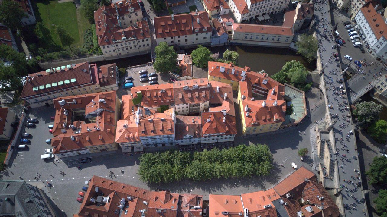 Hotel At The Golden Scissors 4*